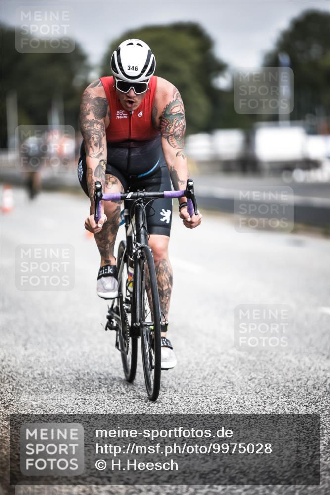 16.08.2026 - KN Förde Triathlon 2026 H.Heesch http://msf.ph/oto/9975028 16.08.2026 11:08:36 Radfahren 342, 346 meine-sportfotos.de