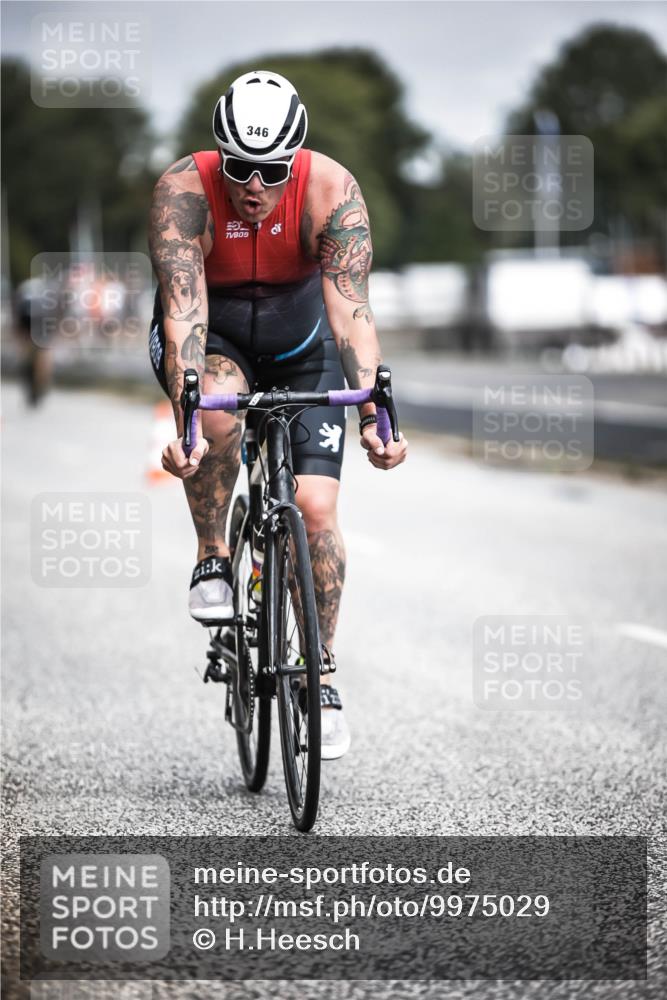 16.08.2026 - KN Förde Triathlon 2026 H.Heesch http://msf.ph/oto/9975029 16.08.2026 11:08:36 Radfahren 342, 346 meine-sportfotos.de