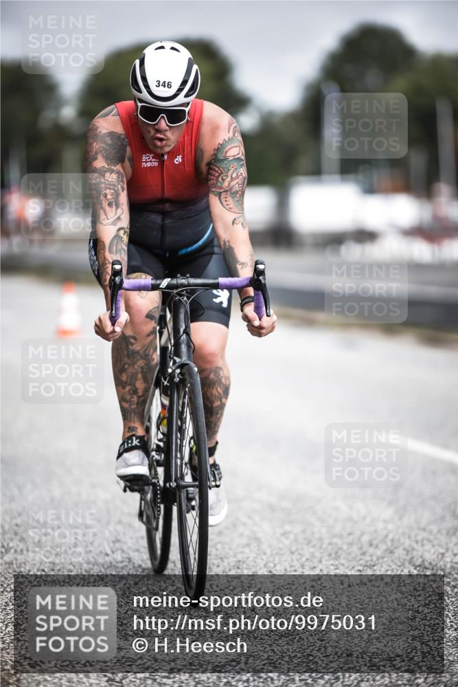 16.08.2026 - KN Förde Triathlon 2026 H.Heesch http://msf.ph/oto/9975031 16.08.2026 11:08:36 Radfahren 342, 346 meine-sportfotos.de