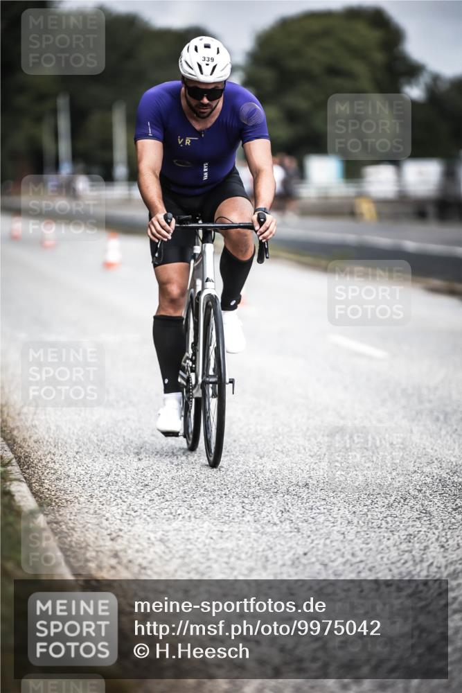 16.08.2026 - KN Förde Triathlon 2026 H.Heesch http://msf.ph/oto/9975042 16.08.2026 11:08:45 Radfahren 311, 318, 339, 352, 365, 372 meine-sportfotos.de