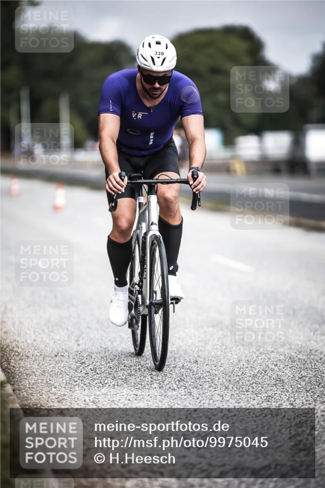 16.08.2026 - KN Förde Triathlon 2026 H.Heesch http://msf.ph/oto/9975045 16.08.2026 11:08:45 Radfahren 311, 318, 339, 352, 365, 372 meine-sportfotos.de