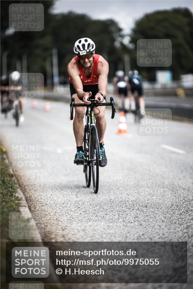 16.08.2026 - KN Förde Triathlon 2026 H.Heesch http://msf.ph/oto/9975055 16.08.2026 11:09:13 Radfahren 304, 308, 317, 353, 354, 368 meine-sportfotos.de