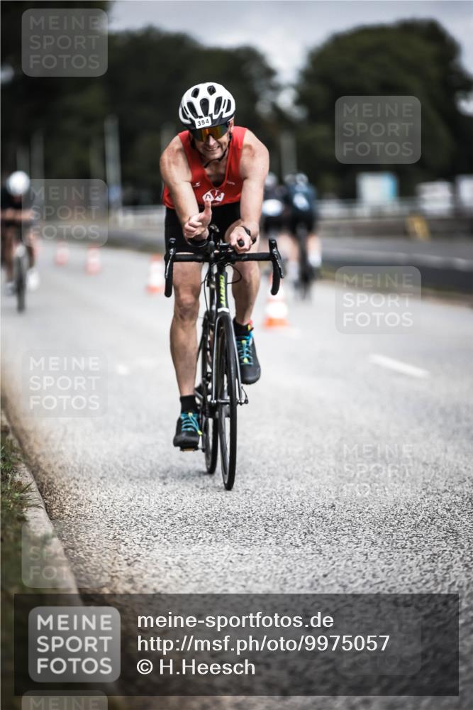 16.08.2026 - KN Förde Triathlon 2026 H.Heesch http://msf.ph/oto/9975057 16.08.2026 11:09:13 Radfahren 304, 308, 317, 353, 354, 368 meine-sportfotos.de