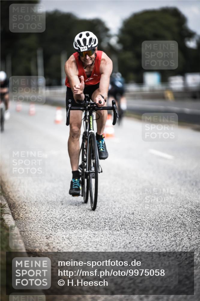 16.08.2026 - KN Förde Triathlon 2026 H.Heesch http://msf.ph/oto/9975058 16.08.2026 11:09:13 Radfahren 304, 308, 317, 353, 354, 368 meine-sportfotos.de