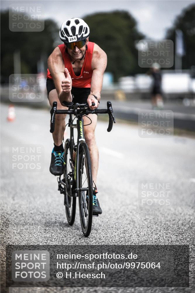 16.08.2026 - KN Förde Triathlon 2026 H.Heesch http://msf.ph/oto/9975064 16.08.2026 11:09:13 Radfahren 304, 308, 317, 353, 354, 368 meine-sportfotos.de