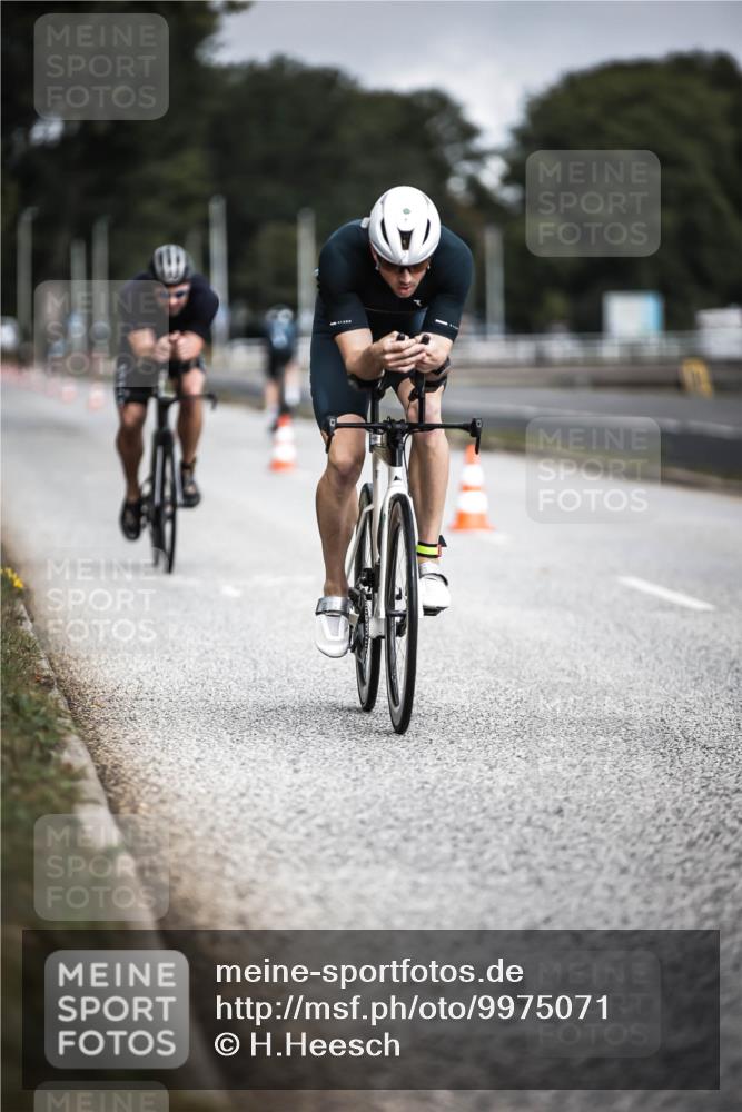 16.08.2026 - KN Förde Triathlon 2026 H.Heesch http://msf.ph/oto/9975071 16.08.2026 11:09:15 Radfahren 304, 308, 317, 354 meine-sportfotos.de