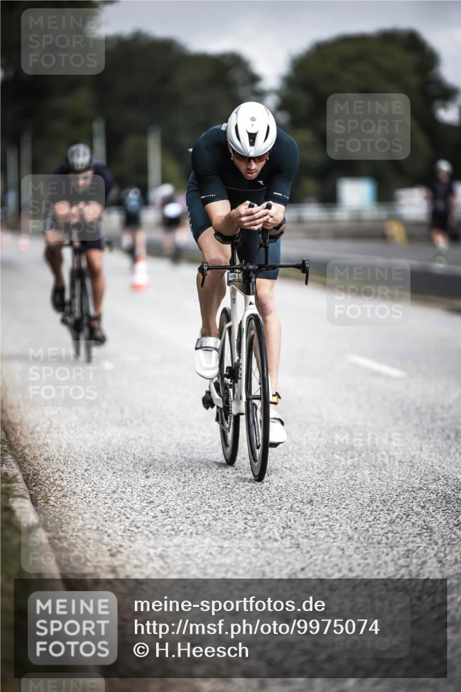 16.08.2026 - KN Förde Triathlon 2026 H.Heesch http://msf.ph/oto/9975074 16.08.2026 11:09:15 Radfahren 304, 308, 317, 354 meine-sportfotos.de