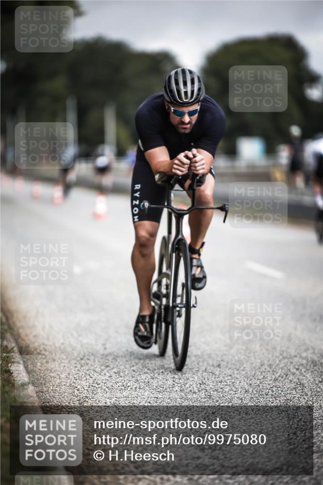 16.08.2026 - KN Förde Triathlon 2026 H.Heesch http://msf.ph/oto/9975080 16.08.2026 11:09:17 Radfahren 304, 308, 317, 354 meine-sportfotos.de