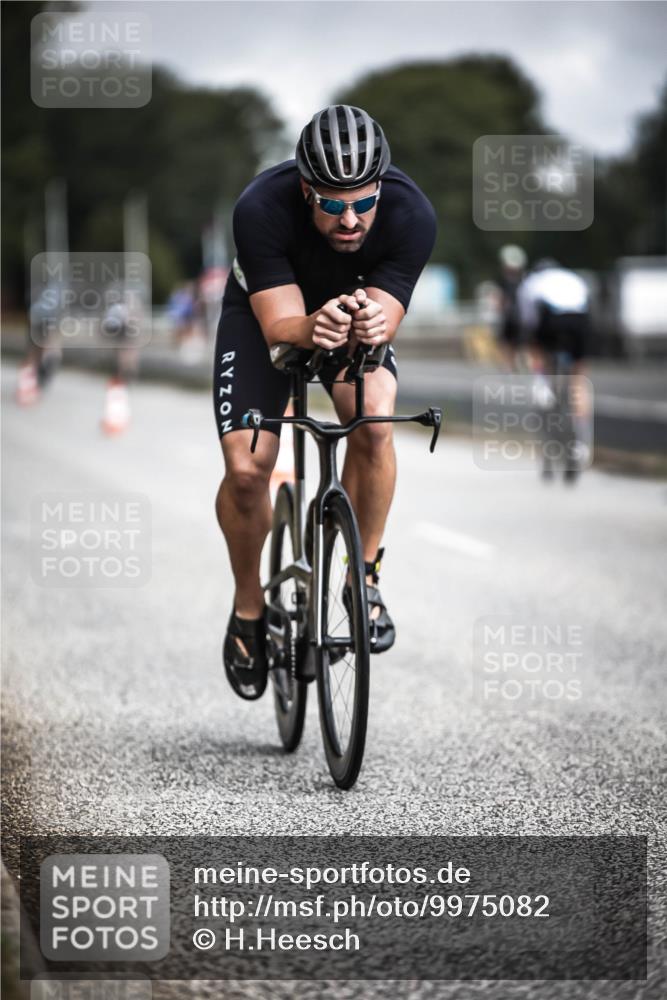 16.08.2026 - KN Förde Triathlon 2026 H.Heesch http://msf.ph/oto/9975082 16.08.2026 11:09:17 Radfahren 304, 308, 317, 354 meine-sportfotos.de