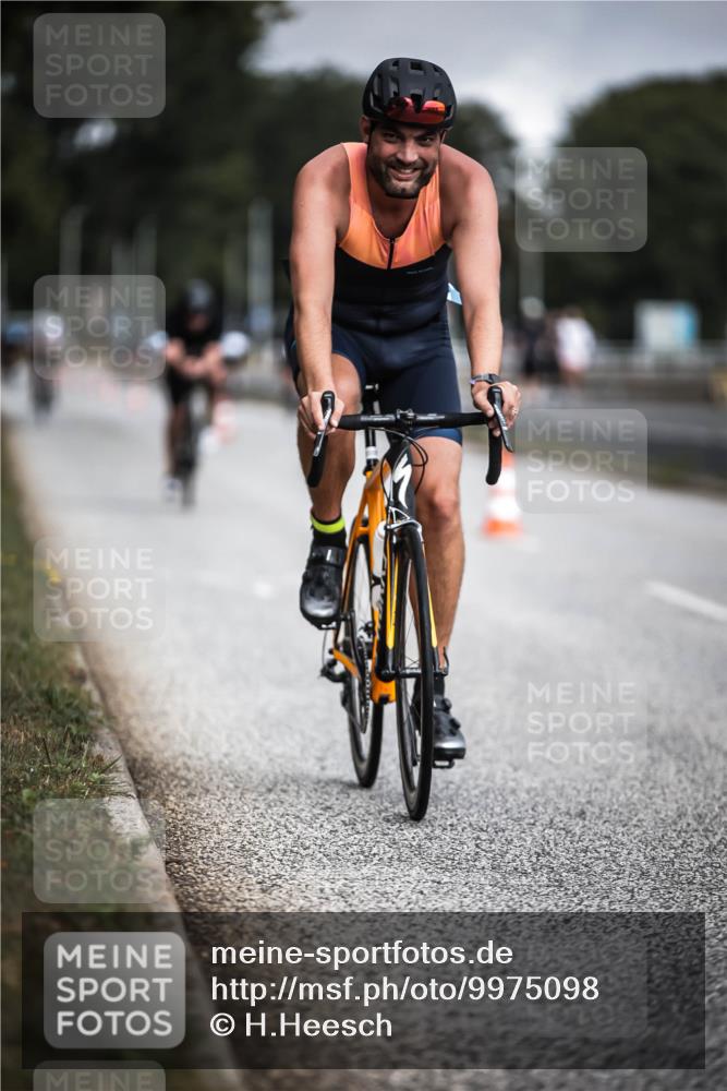 16.08.2026 - KN Förde Triathlon 2026 H.Heesch http://msf.ph/oto/9975098 16.08.2026 11:09:25 Radfahren 349, 356, 369, 441 meine-sportfotos.de