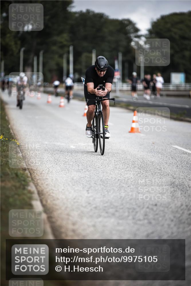 16.08.2026 - KN Förde Triathlon 2026 H.Heesch http://msf.ph/oto/9975105 16.08.2026 11:09:27 Radfahren 221, 302, 349, 356, 357, 369, 397, 441 meine-sportfotos.de