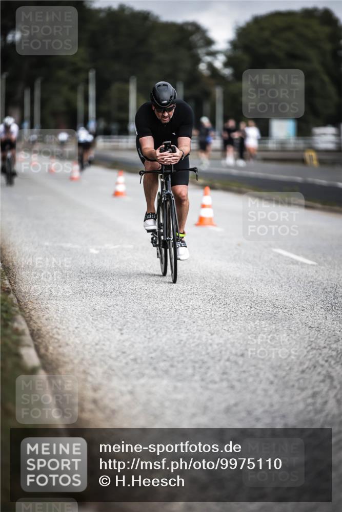 16.08.2026 - KN Förde Triathlon 2026 H.Heesch http://msf.ph/oto/9975110 16.08.2026 11:09:27 Radfahren 221, 302, 349, 356, 357, 369, 397, 441 meine-sportfotos.de