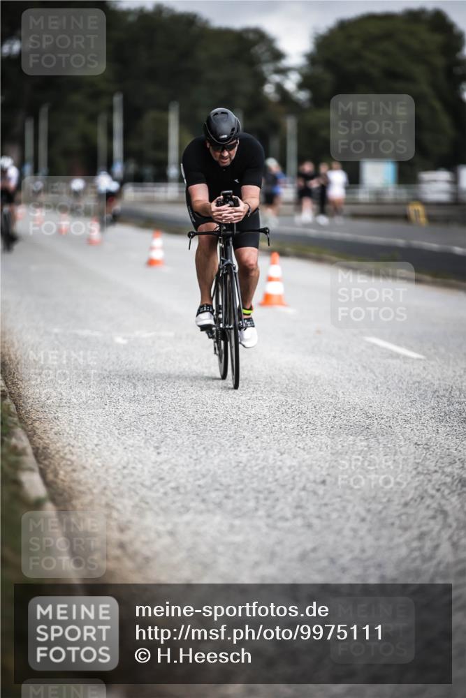 16.08.2026 - KN Förde Triathlon 2026 H.Heesch http://msf.ph/oto/9975111 16.08.2026 11:09:27 Radfahren 221, 302, 349, 356, 357, 369, 397, 441 meine-sportfotos.de