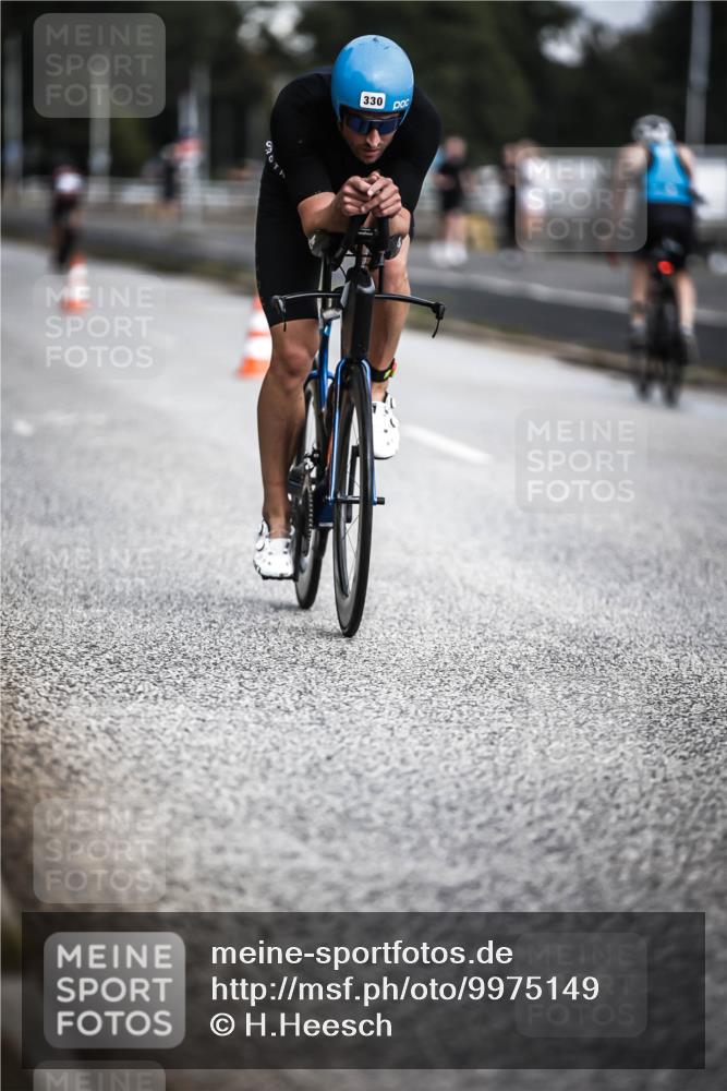 16.08.2026 - KN Förde Triathlon 2026 H.Heesch http://msf.ph/oto/9975149 16.08.2026 11:09:36 Radfahren 305, 330, 377, 389 meine-sportfotos.de