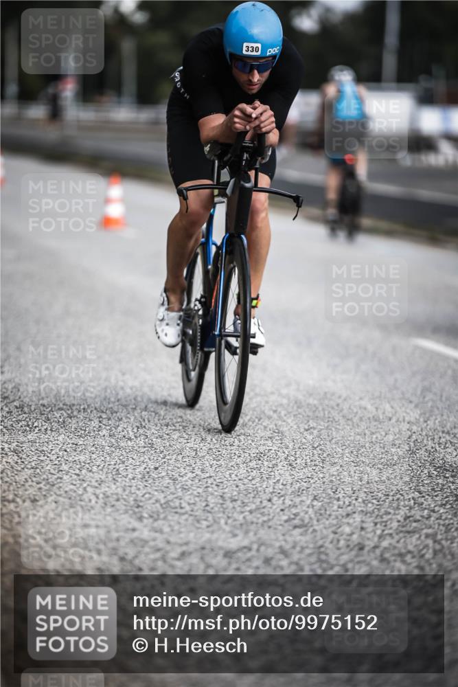 16.08.2026 - KN Förde Triathlon 2026 H.Heesch http://msf.ph/oto/9975152 16.08.2026 11:09:36 Radfahren 305, 330, 377, 389 meine-sportfotos.de