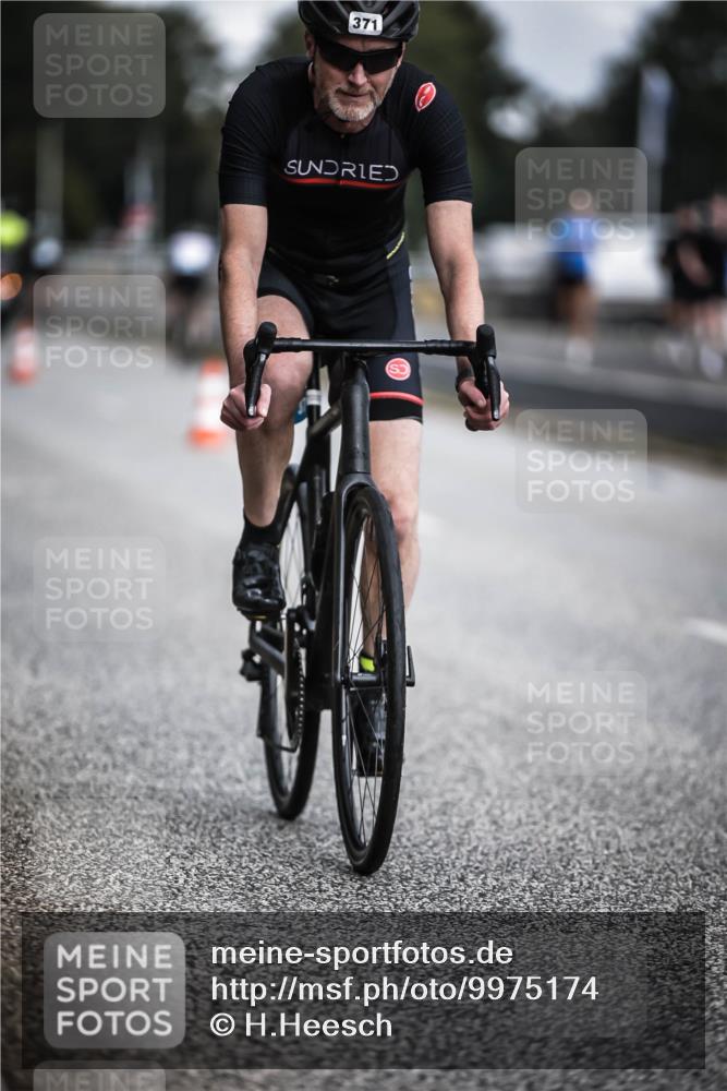 16.08.2026 - KN Förde Triathlon 2026 H.Heesch http://msf.ph/oto/9975174 16.08.2026 11:09:45 Radfahren 306, 364, 371 meine-sportfotos.de
