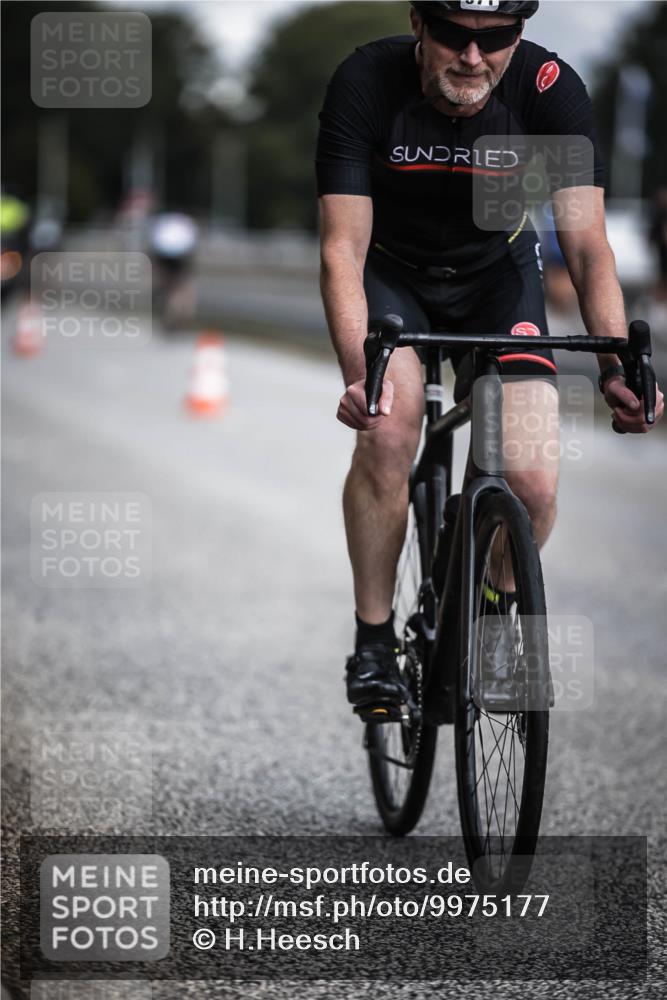 16.08.2026 - KN Förde Triathlon 2026 H.Heesch http://msf.ph/oto/9975177 16.08.2026 11:09:45 Radfahren 306, 364, 371 meine-sportfotos.de
