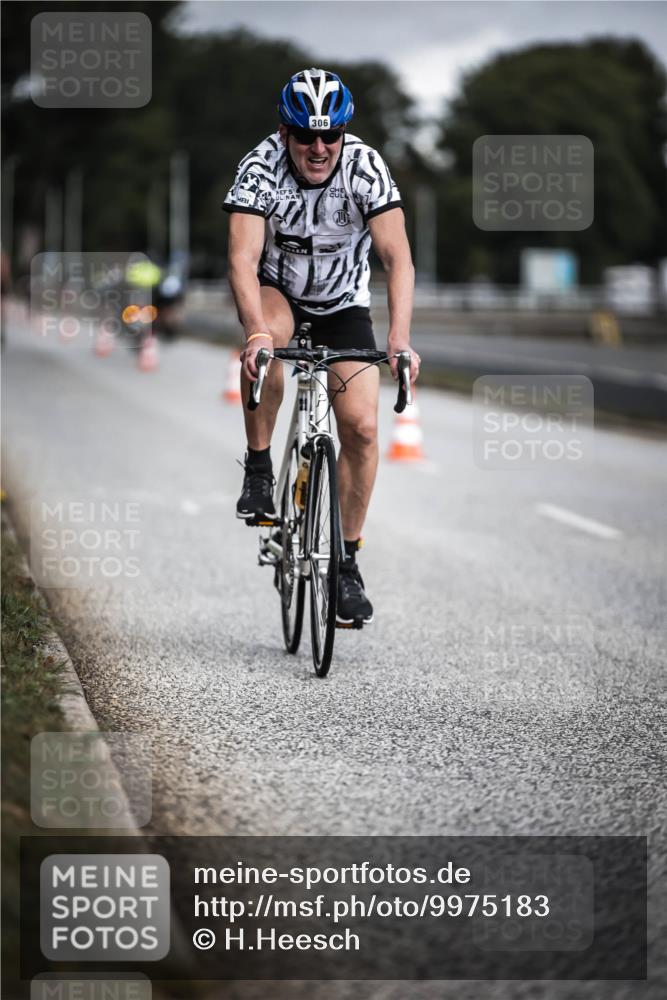 16.08.2026 - KN Förde Triathlon 2026 H.Heesch http://msf.ph/oto/9975183 16.08.2026 11:09:47 Radfahren 306, 312, 364, 371, 388, 392 meine-sportfotos.de