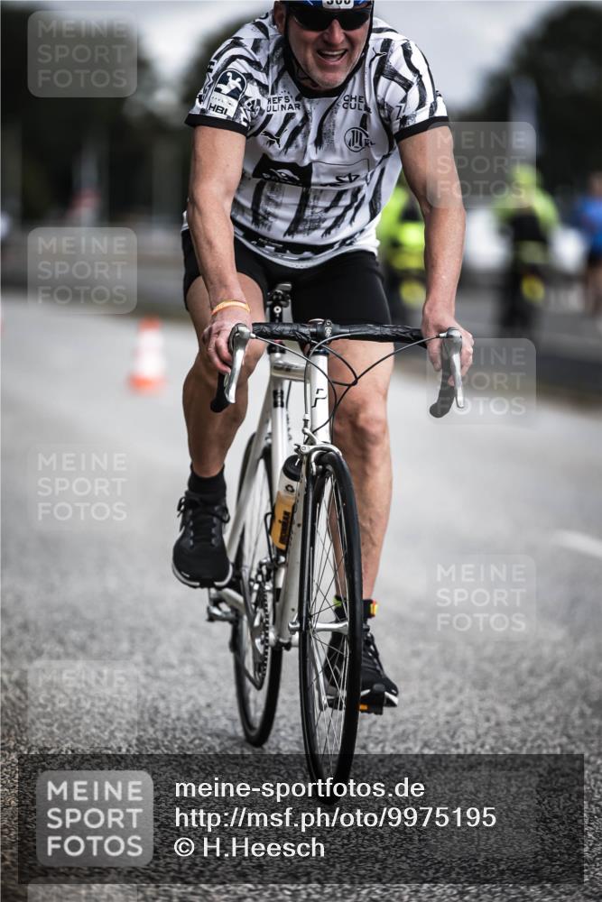 16.08.2026 - KN Förde Triathlon 2026 H.Heesch http://msf.ph/oto/9975195 16.08.2026 11:09:48 Radfahren 306, 312, 364, 371, 388, 392 meine-sportfotos.de