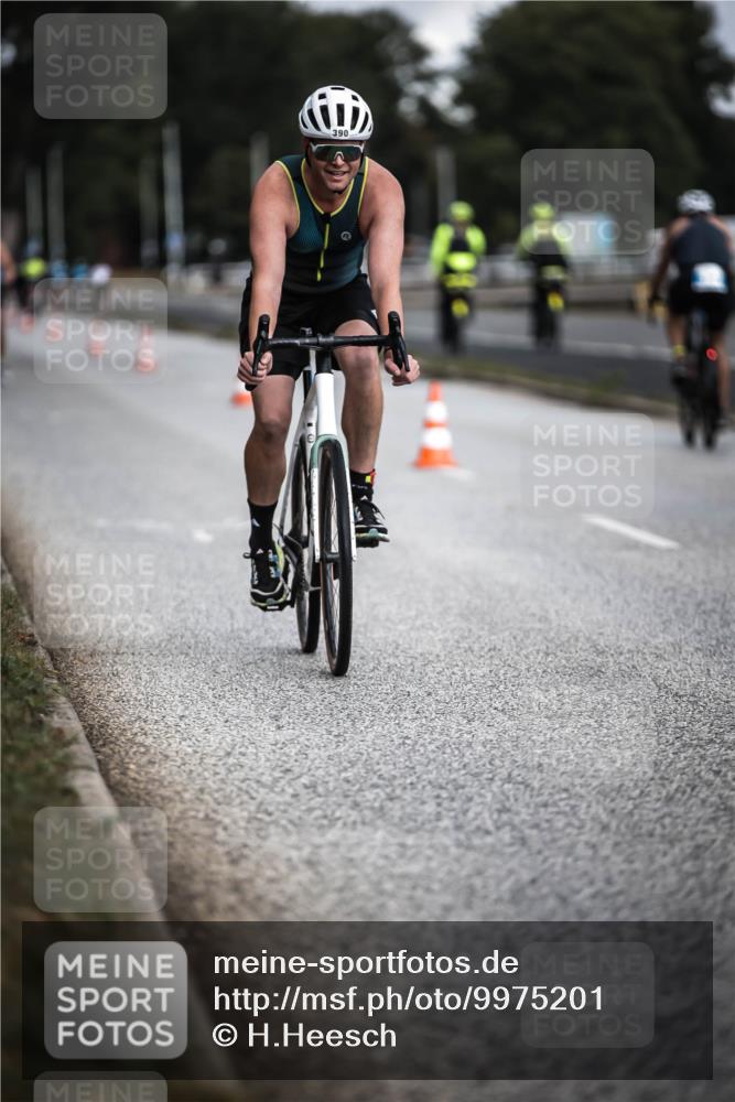 16.08.2026 - KN Förde Triathlon 2026 H.Heesch http://msf.ph/oto/9975201 16.08.2026 11:09:54 Radfahren 312, 315, 388, 390, 392 meine-sportfotos.de