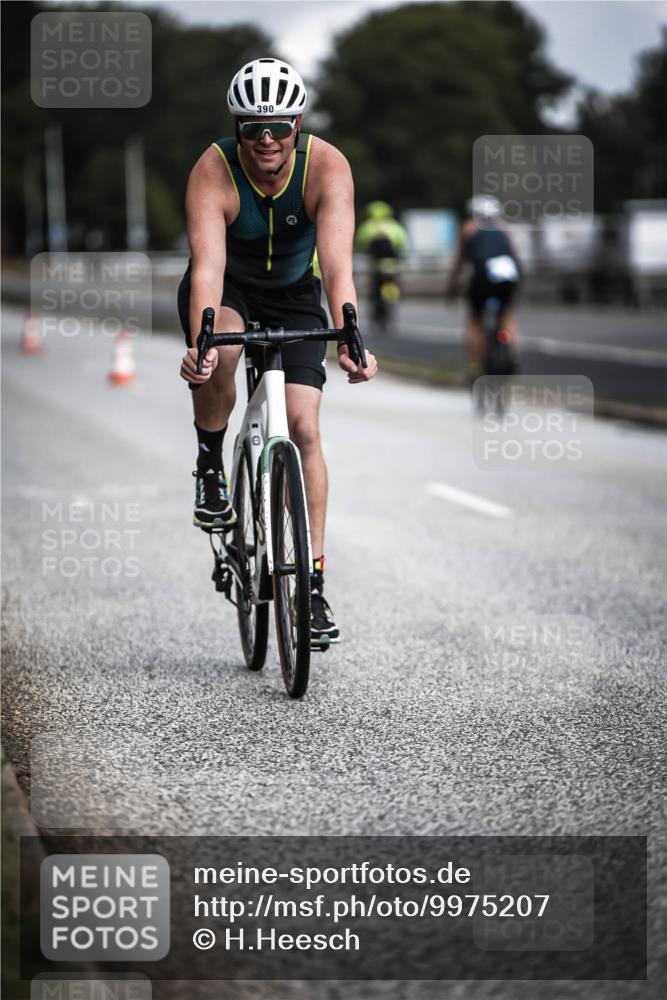 16.08.2026 - KN Förde Triathlon 2026 H.Heesch http://msf.ph/oto/9975207 16.08.2026 11:09:54 Radfahren 312, 315, 388, 390, 392 meine-sportfotos.de
