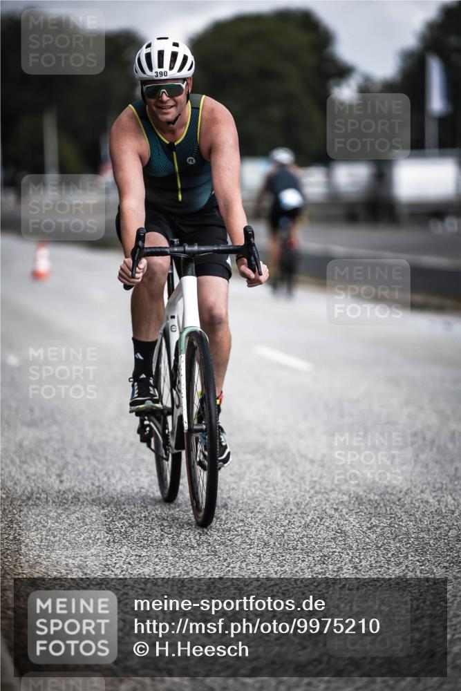 16.08.2026 - KN Förde Triathlon 2026 H.Heesch http://msf.ph/oto/9975210 16.08.2026 11:09:55 Radfahren 312, 315, 348, 390, 392 meine-sportfotos.de