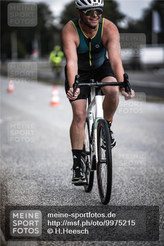 16.08.2026 - KN Förde Triathlon 2026 H.Heesch http://msf.ph/oto/9975215 16.08.2026 11:09:55 Radfahren 312, 315, 348, 390, 392 meine-sportfotos.de
