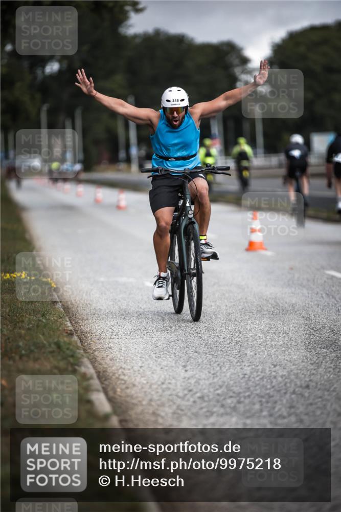 16.08.2026 - KN Förde Triathlon 2026 H.Heesch http://msf.ph/oto/9975218 16.08.2026 11:09:59 Radfahren 315, 348 meine-sportfotos.de