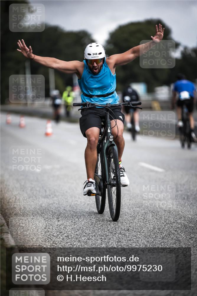 16.08.2026 - KN Förde Triathlon 2026 H.Heesch http://msf.ph/oto/9975230 16.08.2026 11:09:59 Radfahren 315, 348 meine-sportfotos.de