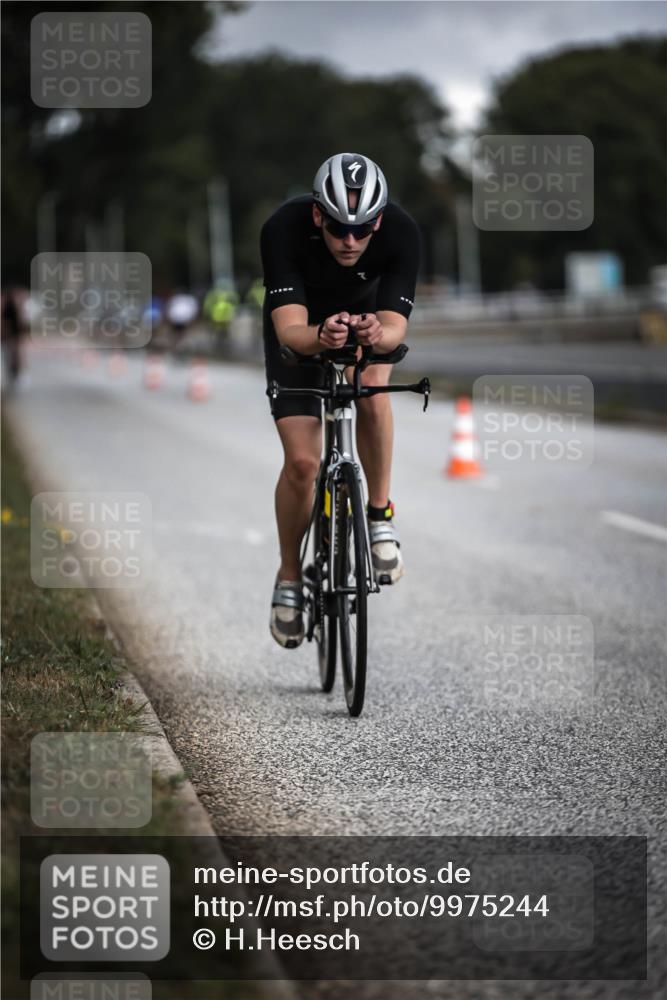 16.08.2026 - KN Förde Triathlon 2026 H.Heesch http://msf.ph/oto/9975244 16.08.2026 11:10:12 Radfahren 319, 325, 395 meine-sportfotos.de