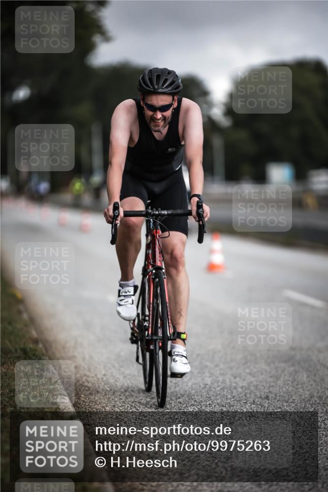 16.08.2026 - KN Förde Triathlon 2026 H.Heesch http://msf.ph/oto/9975263 16.08.2026 11:10:19 Radfahren 382 meine-sportfotos.de