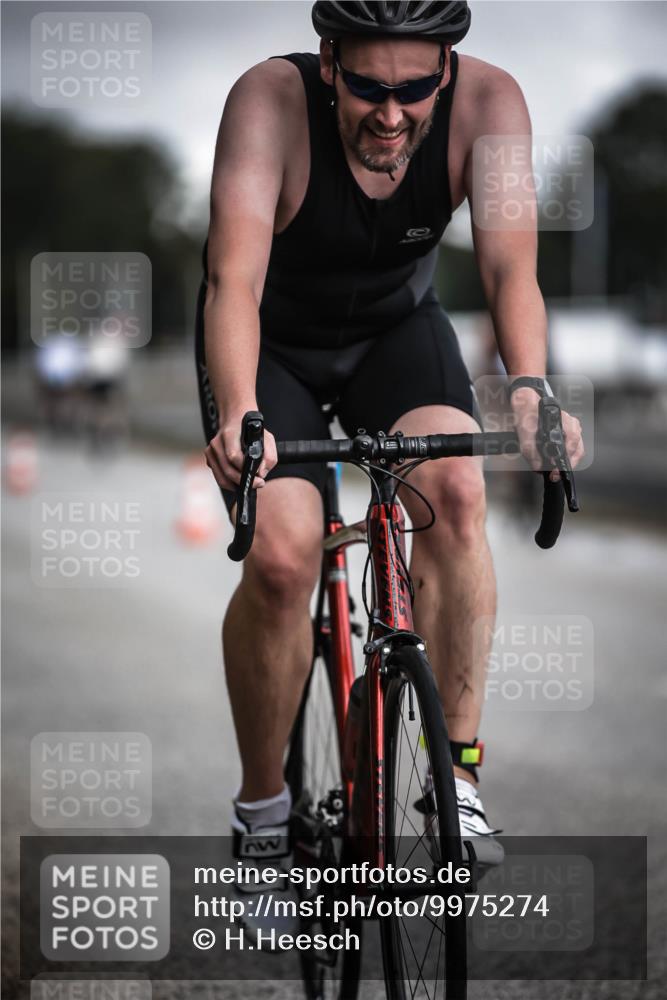 16.08.2026 - KN Förde Triathlon 2026 H.Heesch http://msf.ph/oto/9975274 16.08.2026 11:10:20 Radfahren 382 meine-sportfotos.de