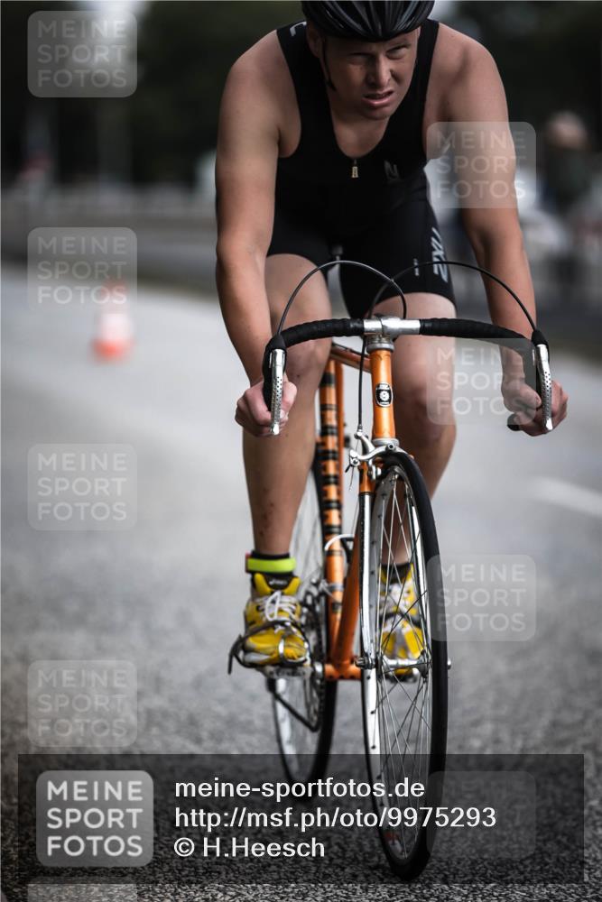 16.08.2026 - KN Förde Triathlon 2026 H.Heesch http://msf.ph/oto/9975293 16.08.2026 11:10:29 Radfahren 301, 310, 313, 323, 375, 383 meine-sportfotos.de