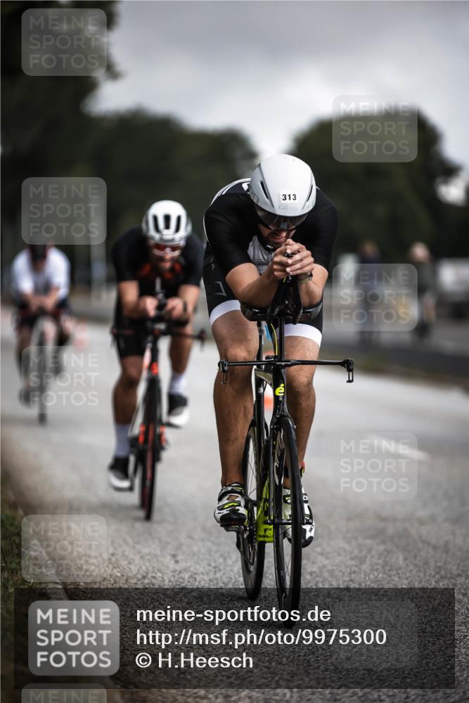 16.08.2026 - KN Förde Triathlon 2026 H.Heesch http://msf.ph/oto/9975300 16.08.2026 11:10:33 Radfahren 313, 375, 383, 391 meine-sportfotos.de