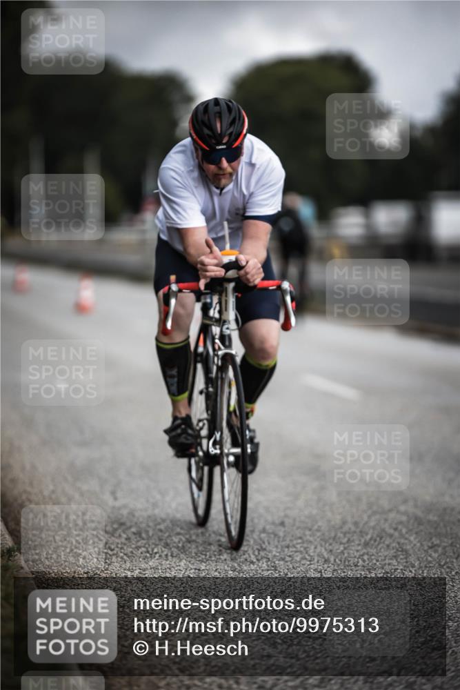 16.08.2026 - KN Förde Triathlon 2026 H.Heesch http://msf.ph/oto/9975313 16.08.2026 11:10:35 Radfahren 313, 375, 383, 391 meine-sportfotos.de
