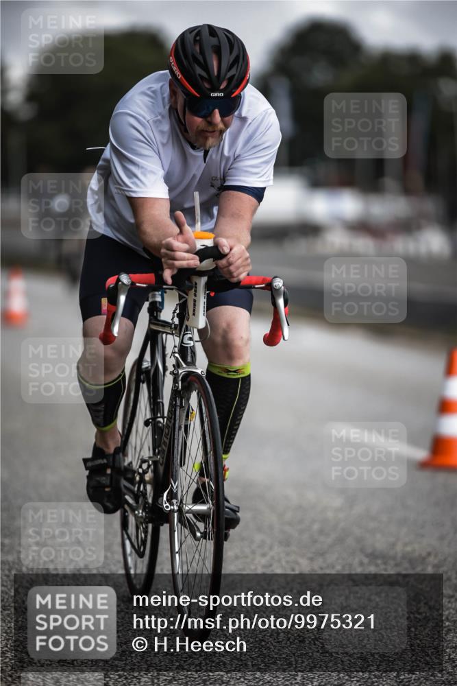 16.08.2026 - KN Förde Triathlon 2026 H.Heesch http://msf.ph/oto/9975321 16.08.2026 11:10:35 Radfahren 313, 375, 383, 391 meine-sportfotos.de