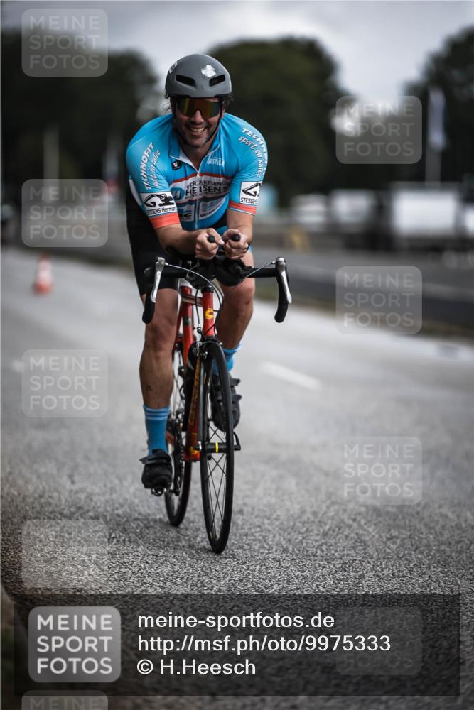 16.08.2026 - KN Förde Triathlon 2026 H.Heesch http://msf.ph/oto/9975333 16.08.2026 11:10:50 Radfahren 318, 338, 403 meine-sportfotos.de