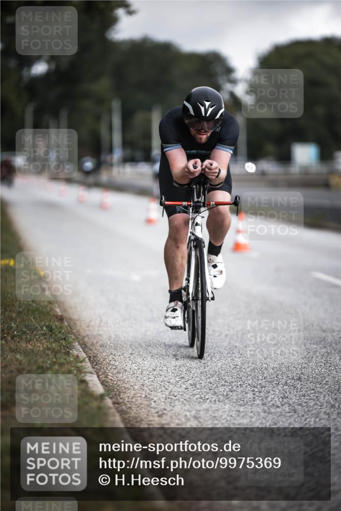 16.08.2026 - KN Förde Triathlon 2026 H.Heesch http://msf.ph/oto/9975369 16.08.2026 11:10:59 Radfahren 311, 316, 340, 394 meine-sportfotos.de