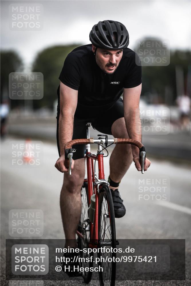 16.08.2026 - KN Förde Triathlon 2026 H.Heesch http://msf.ph/oto/9975421 16.08.2026 11:11:17 Radfahren 314, 317, 342, 365, 372, 386, 430 meine-sportfotos.de