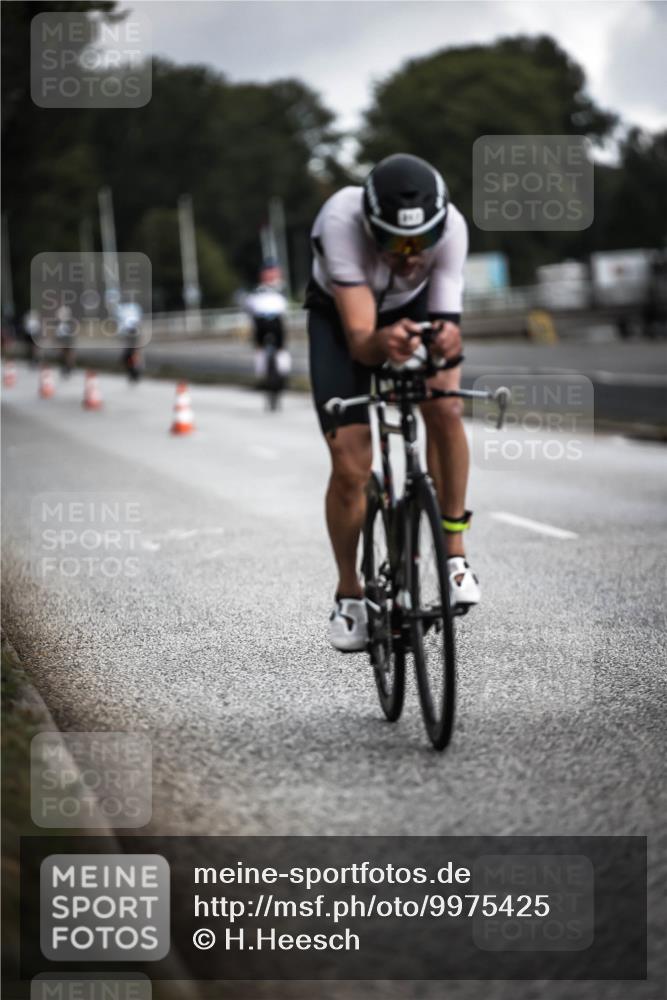 16.08.2026 - KN Förde Triathlon 2026 H.Heesch http://msf.ph/oto/9975425 16.08.2026 11:11:21 Radfahren 317, 386, 409, 430 meine-sportfotos.de