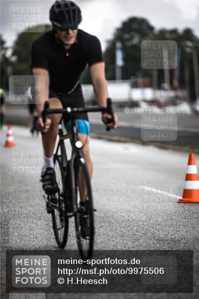 16.08.2026 - KN Förde Triathlon 2026 H.Heesch http://msf.ph/oto/9975506 16.08.2026 11:11:49 Radfahren 305, 368, 398 meine-sportfotos.de