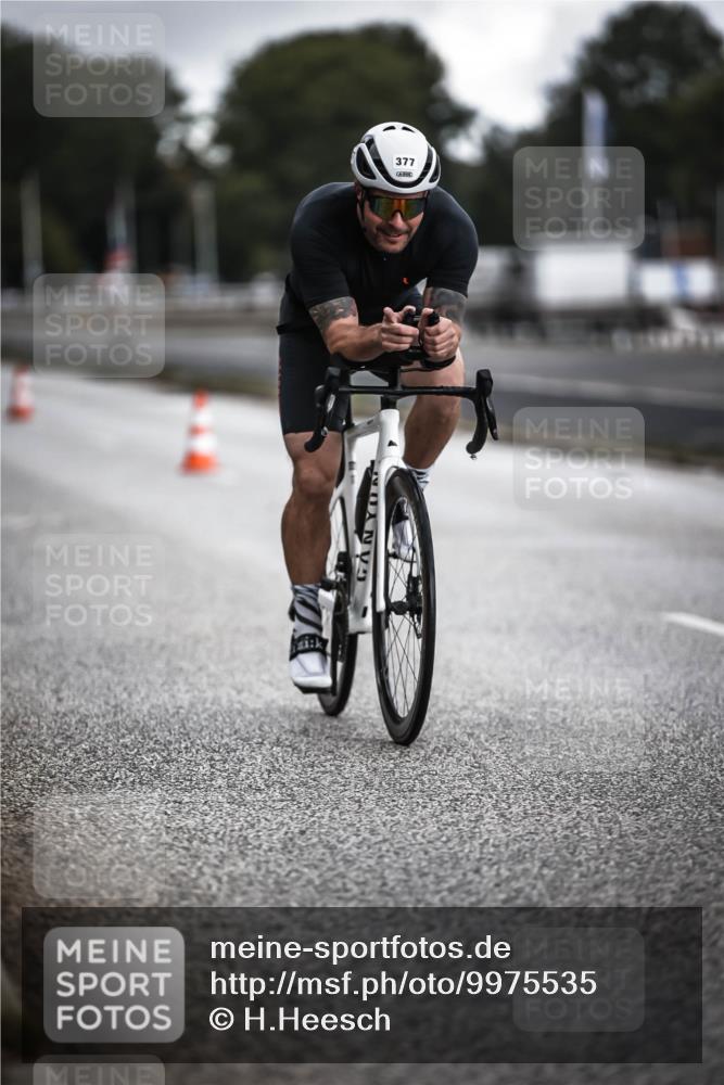 16.08.2026 - KN Förde Triathlon 2026 H.Heesch http://msf.ph/oto/9975535 16.08.2026 11:11:55 Radfahren 305, 337, 370, 373, 377, 397, 398 meine-sportfotos.de