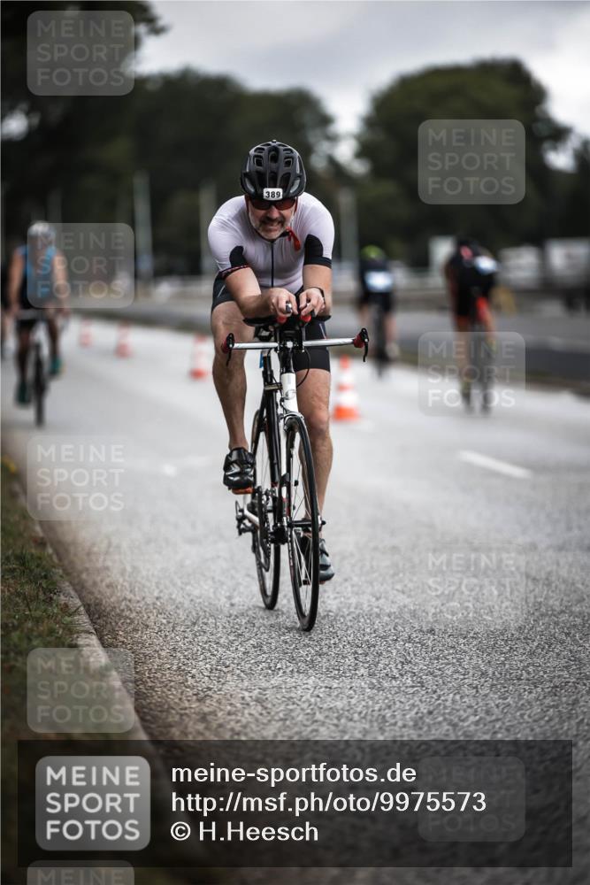 16.08.2026 - KN Förde Triathlon 2026 H.Heesch http://msf.ph/oto/9975573 16.08.2026 11:12:01 Radfahren 357, 369, 370, 389, 393, 397 meine-sportfotos.de