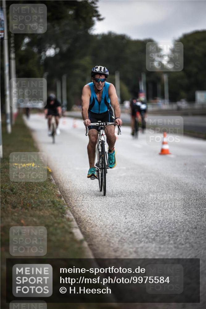 16.08.2026 - KN Förde Triathlon 2026 H.Heesch http://msf.ph/oto/9975584 16.08.2026 11:12:03 Radfahren 312, 357, 369, 389, 393 meine-sportfotos.de
