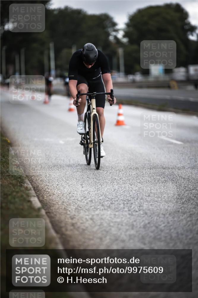 16.08.2026 - KN Förde Triathlon 2026 H.Heesch http://msf.ph/oto/9975609 16.08.2026 11:12:06 Radfahren 312, 357, 393 meine-sportfotos.de