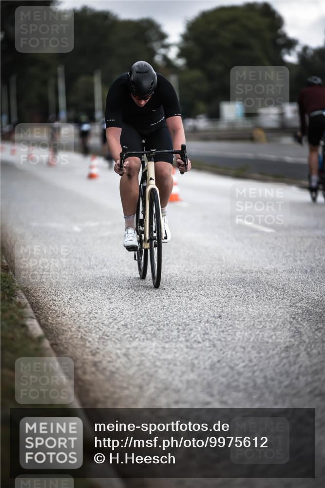 16.08.2026 - KN Förde Triathlon 2026 H.Heesch http://msf.ph/oto/9975612 16.08.2026 11:12:06 Radfahren 312, 357, 393 meine-sportfotos.de
