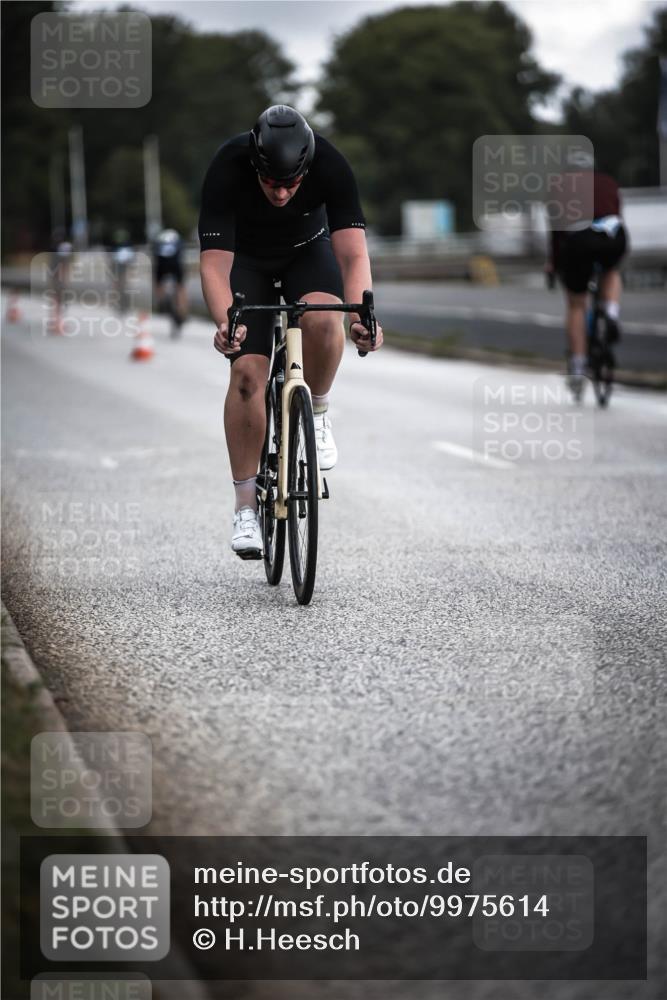 16.08.2026 - KN Förde Triathlon 2026 H.Heesch http://msf.ph/oto/9975614 16.08.2026 11:12:06 Radfahren 312, 357, 393 meine-sportfotos.de
