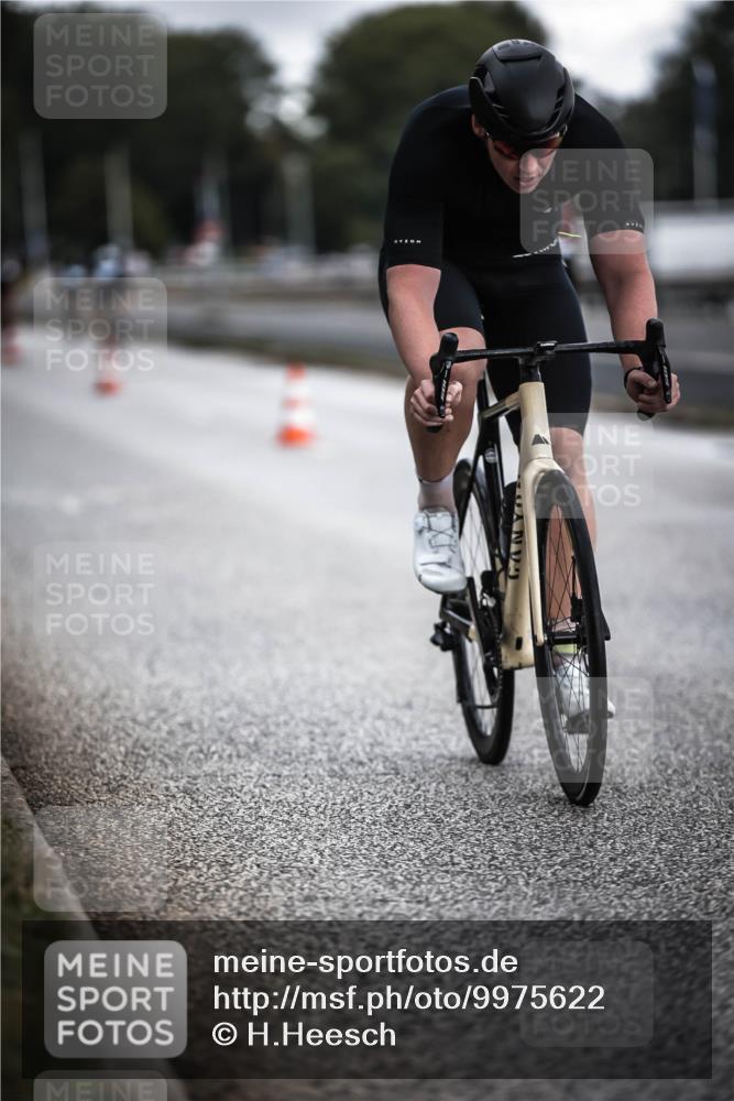 16.08.2026 - KN Förde Triathlon 2026 H.Heesch http://msf.ph/oto/9975622 16.08.2026 11:12:07 Radfahren 312, 334, 357, 393 meine-sportfotos.de