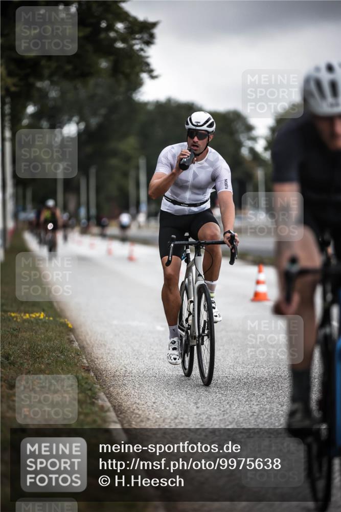 16.08.2026 - KN Förde Triathlon 2026 H.Heesch http://msf.ph/oto/9975638 16.08.2026 11:12:21 Radfahren 315, 388, 400, 408 meine-sportfotos.de