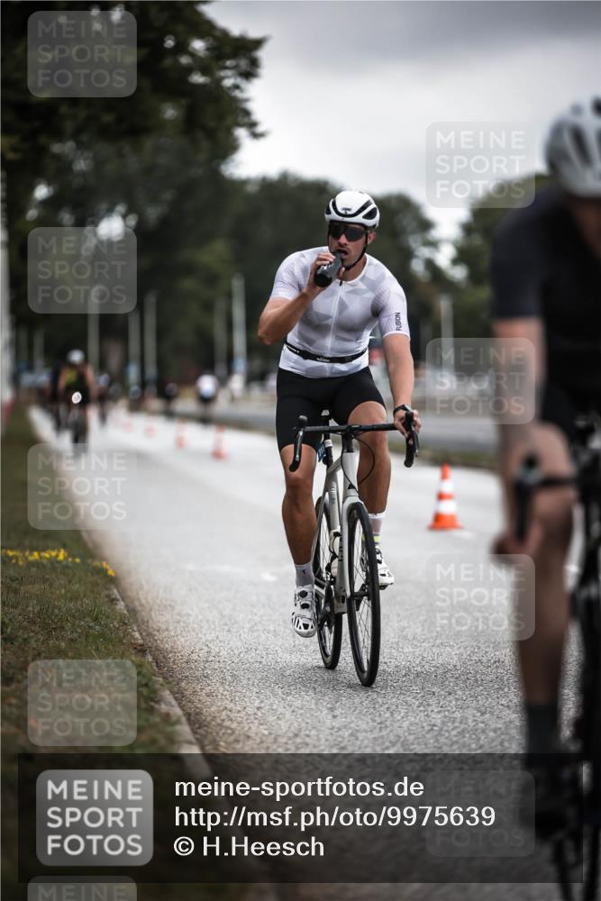 16.08.2026 - KN Förde Triathlon 2026 H.Heesch http://msf.ph/oto/9975639 16.08.2026 11:12:21 Radfahren 315, 388, 400, 408 meine-sportfotos.de